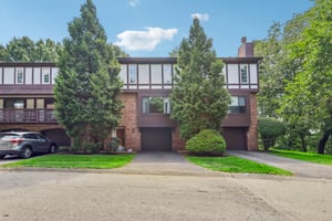 Woodbridge Dr-S0309-002.jpg