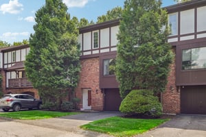 Woodbridge Dr-S0309-005.jpg