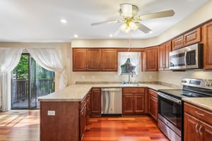 Woodbridge Dr-S0309-019.jpg
