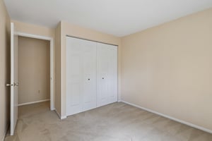 Woodbridge Dr-S0309-035.jpg