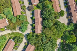 Woodbridge Dr-S0309-057.jpg