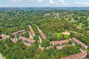 Woodbridge Dr-S0309-061.jpg