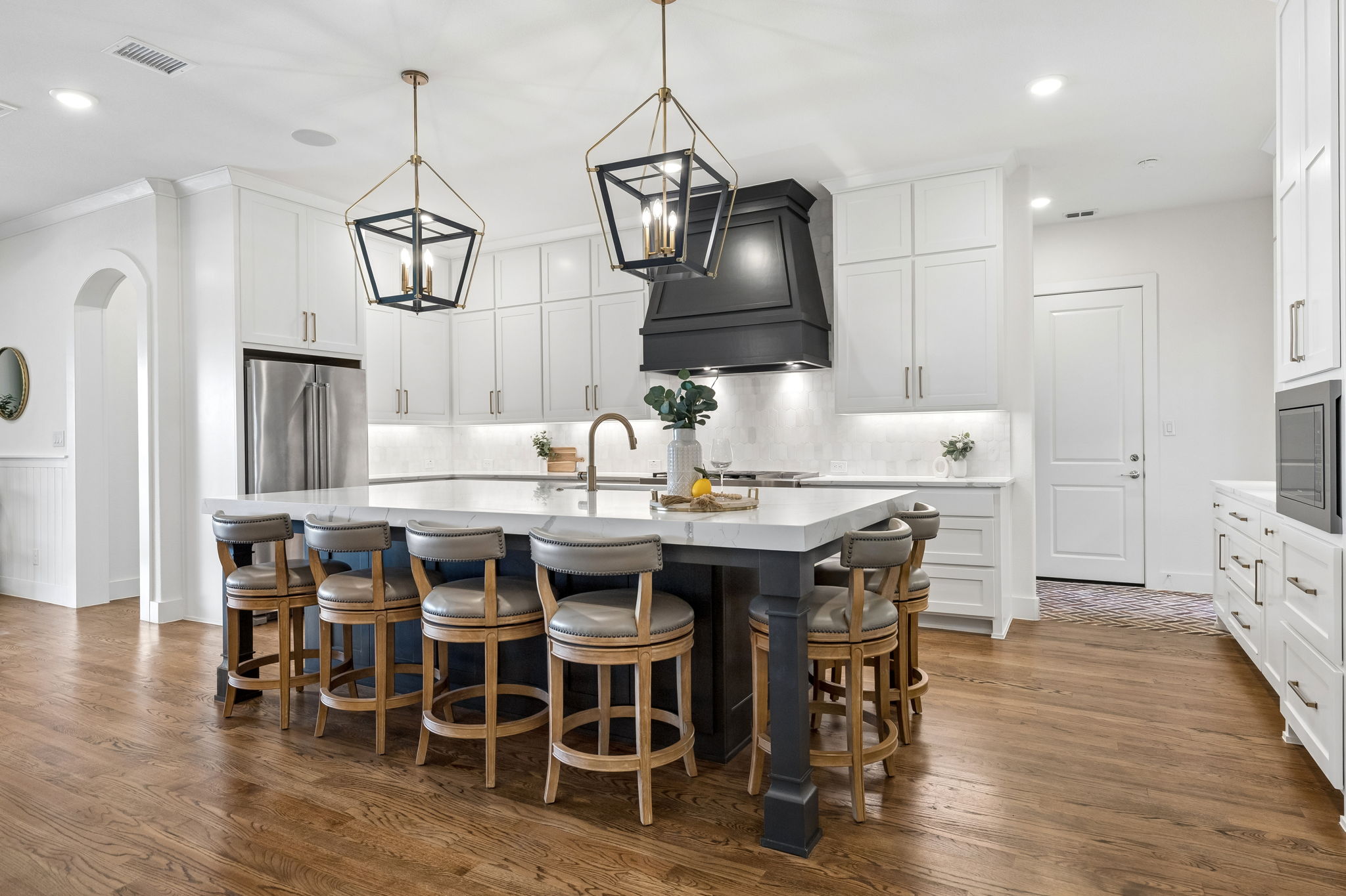 3300Crescent_018