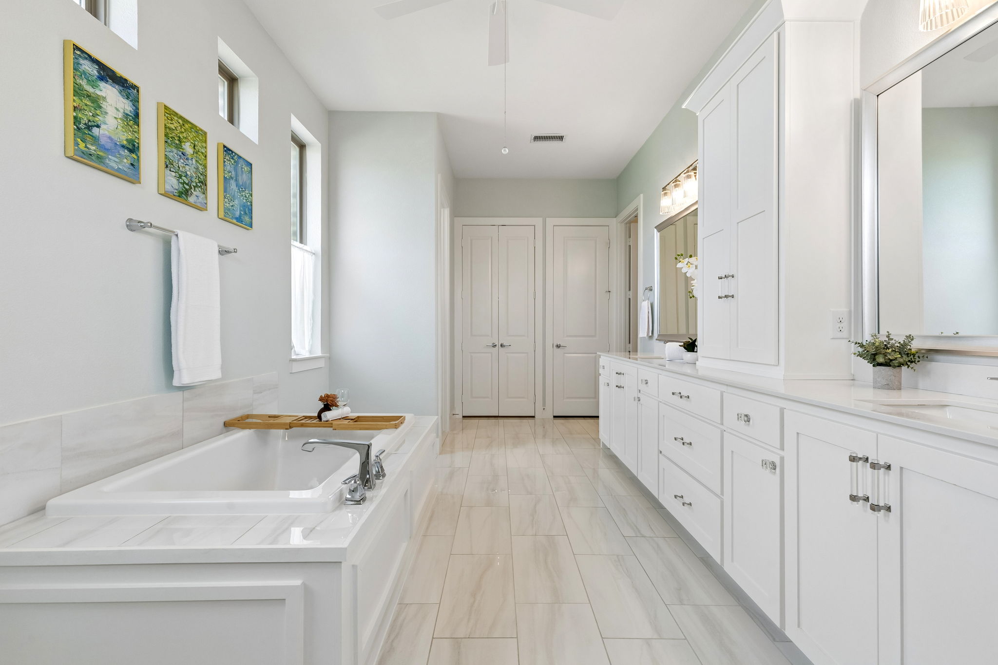 3300Crescent_030
