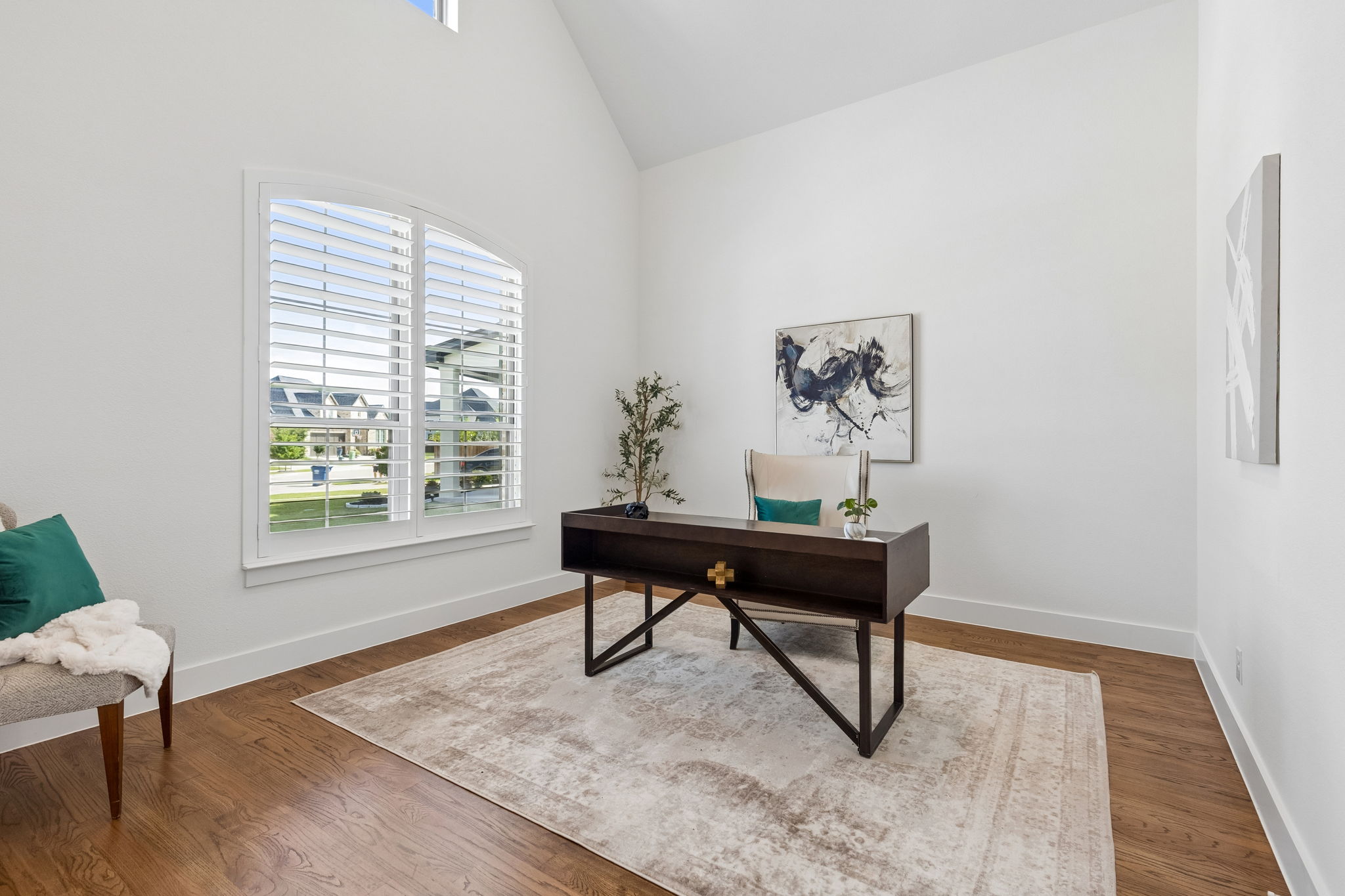 3300Crescent_031