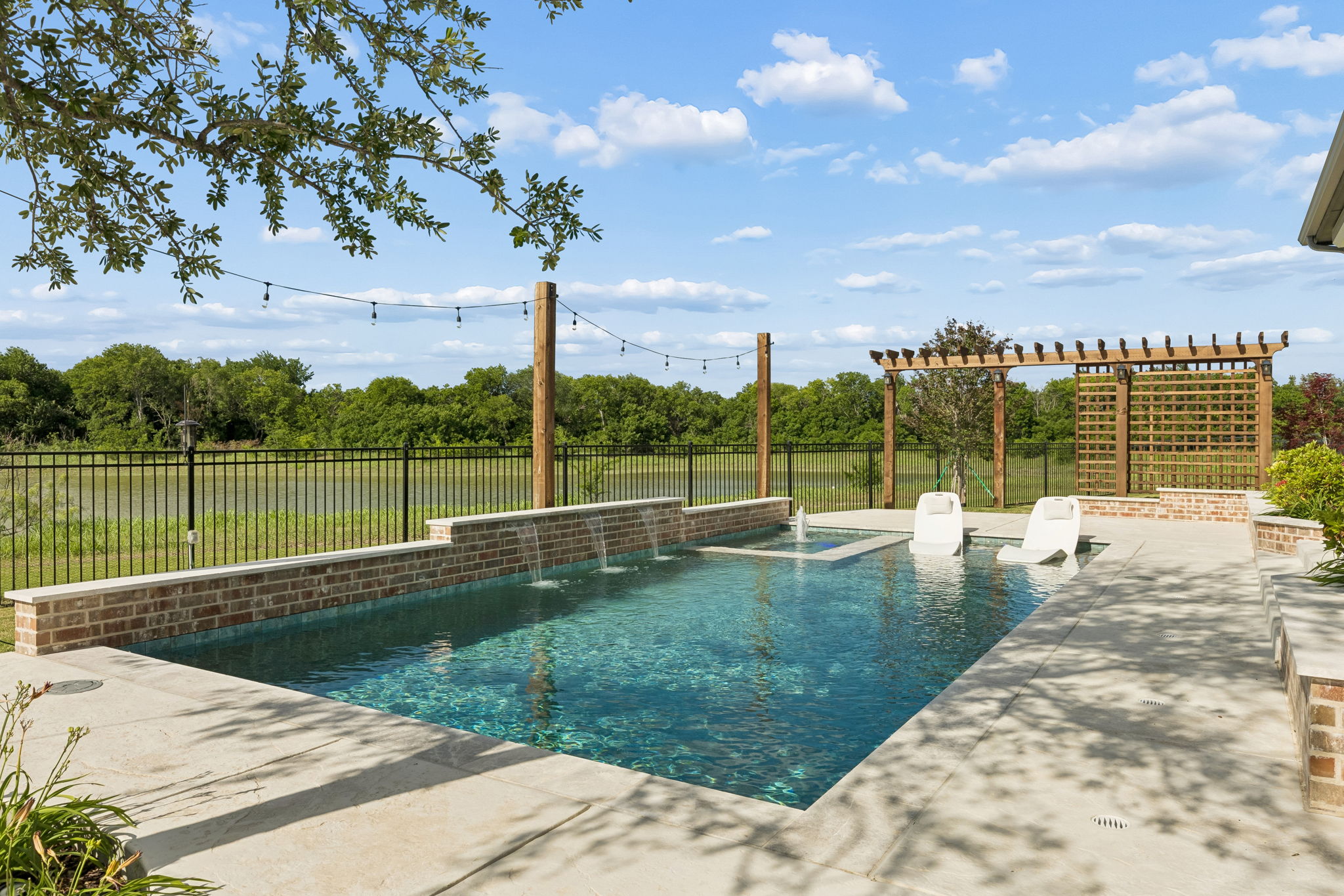 3300Crescent_042