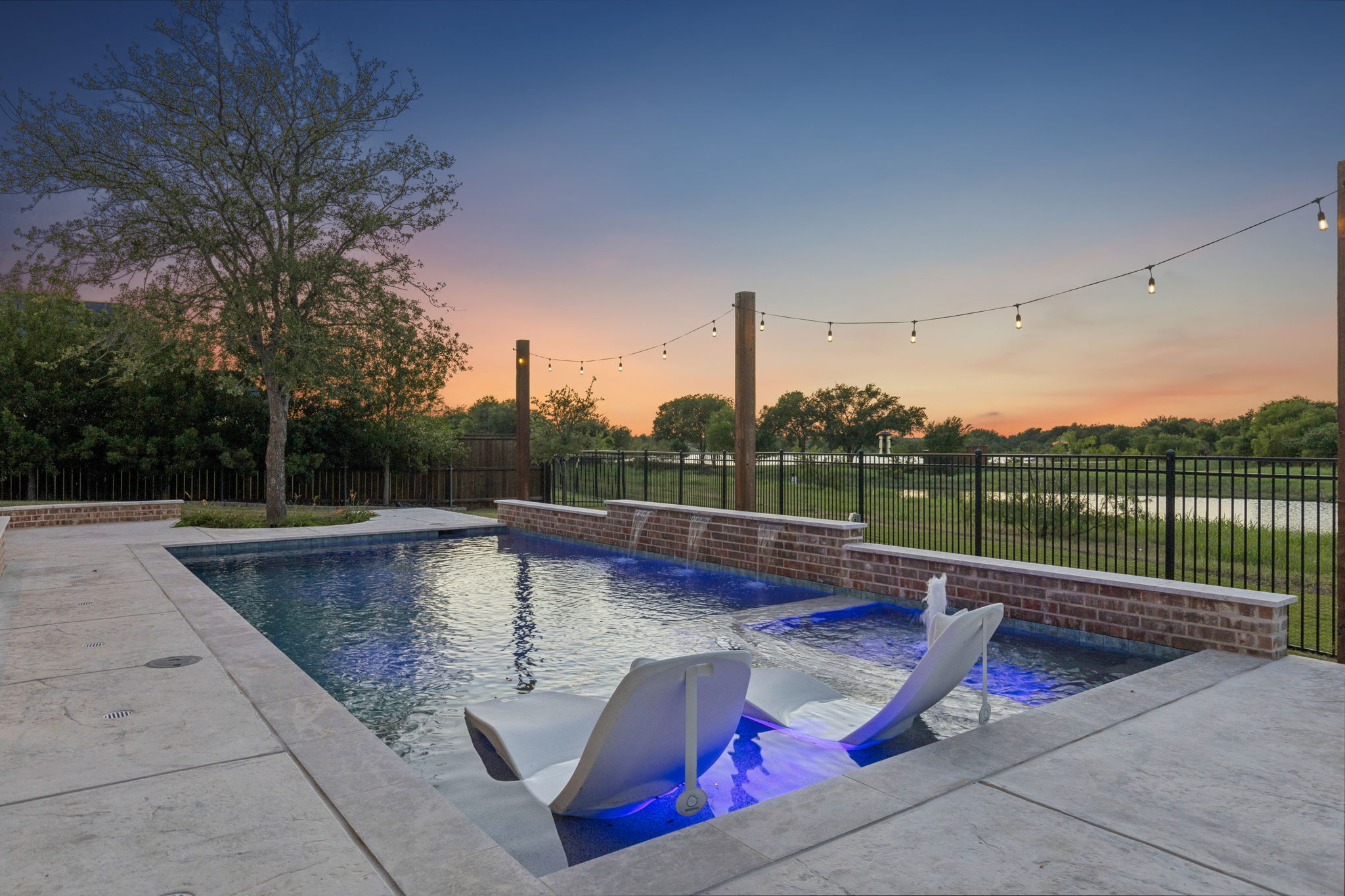 3300Crescent_005