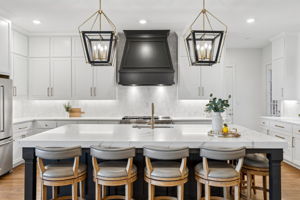 3300Crescent_005