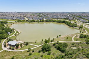 3300Crescent_006