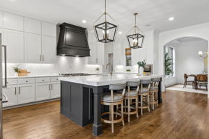 3300Crescent_019