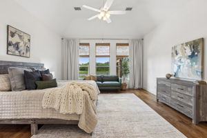 3300Crescent_024