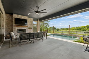 3300Crescent_041