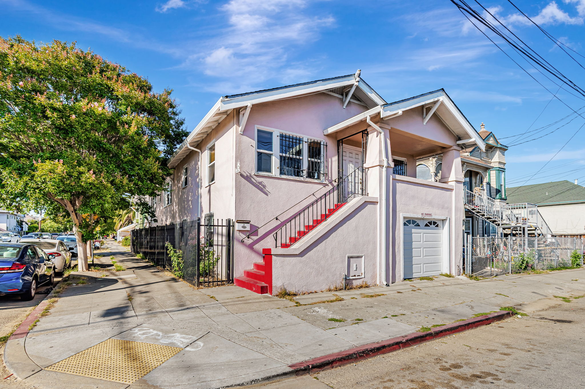 002_3300 E 17th St  Oakland