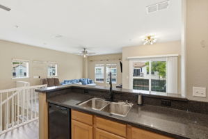 012_f8_3301 N Park Dr 2212