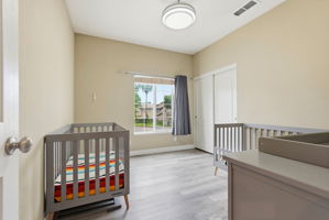 015_f8_3301 N Park Dr 2212