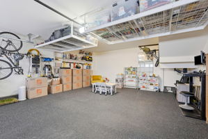 023_f8_3301 N Park Dr 2212