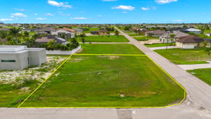 Aerial Front Exterior 3 of 4 - lot lines