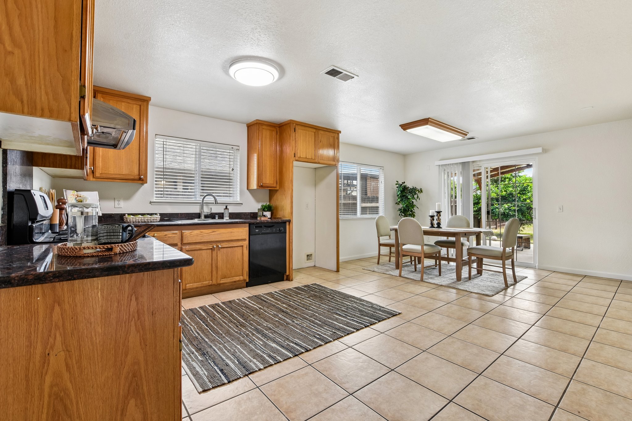 19th Ave-S2504-014.jpg