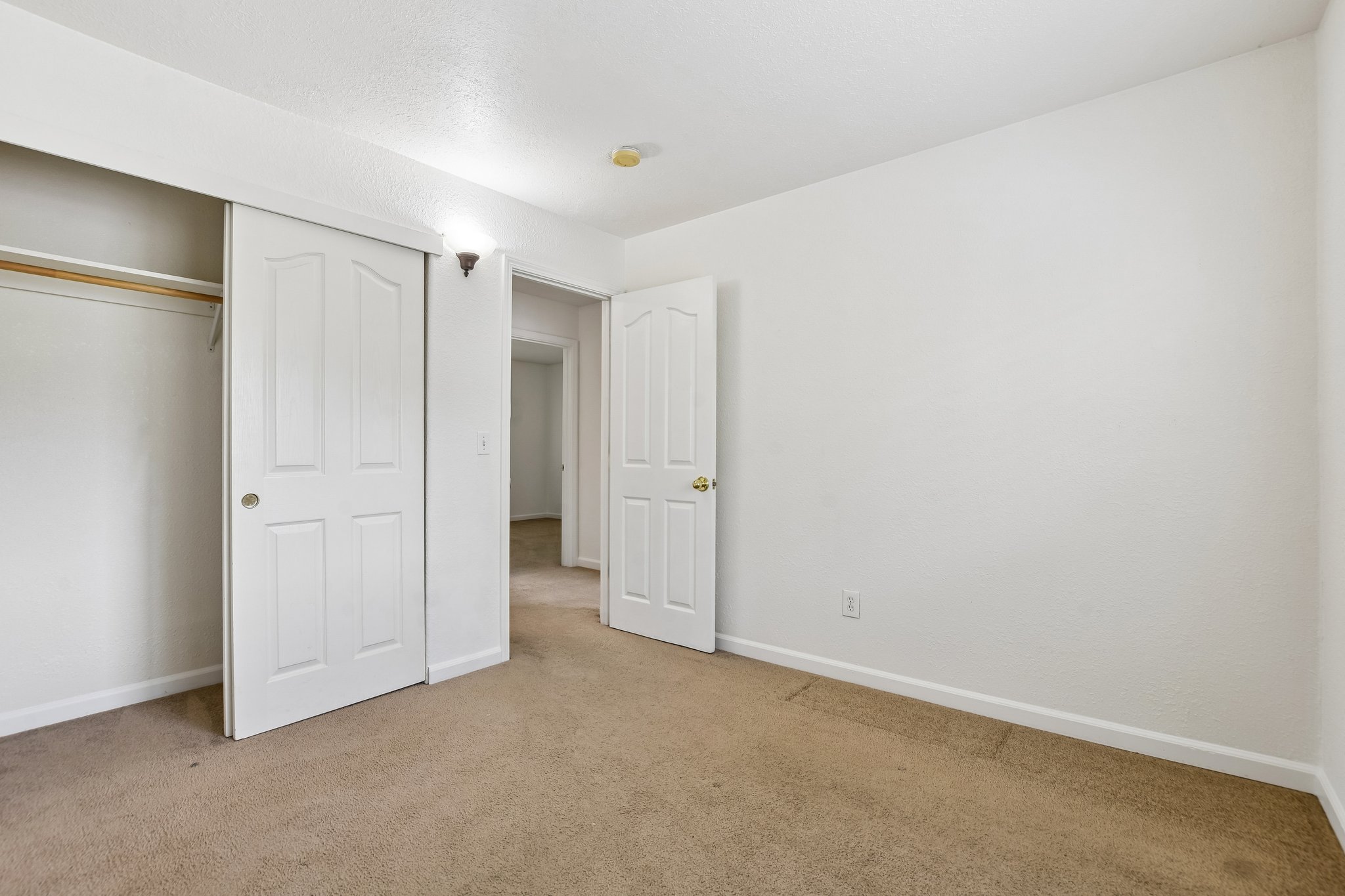 19th Ave-S2504-025.jpg