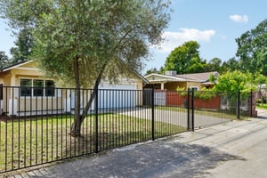 19th Ave-S2504-002.jpg