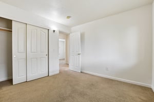 19th Ave-S2504-029.jpg