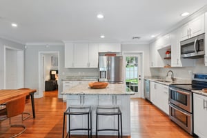W Beaumont St-2404-014.jpg