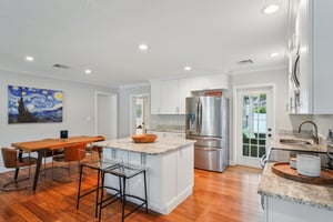 W Beaumont St-2404-016.jpg