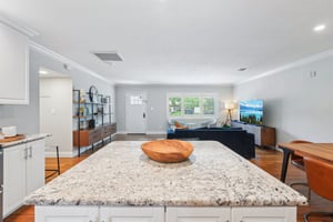 W Beaumont St-2404-023.jpg