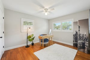 W Beaumont St-2404-030.jpg