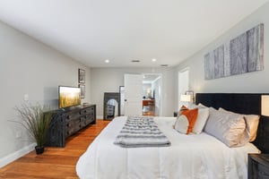 W Beaumont St-2404-038.jpg