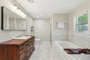 W Beaumont St-2404-039.jpg