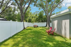 W Beaumont St-2404-058.jpg