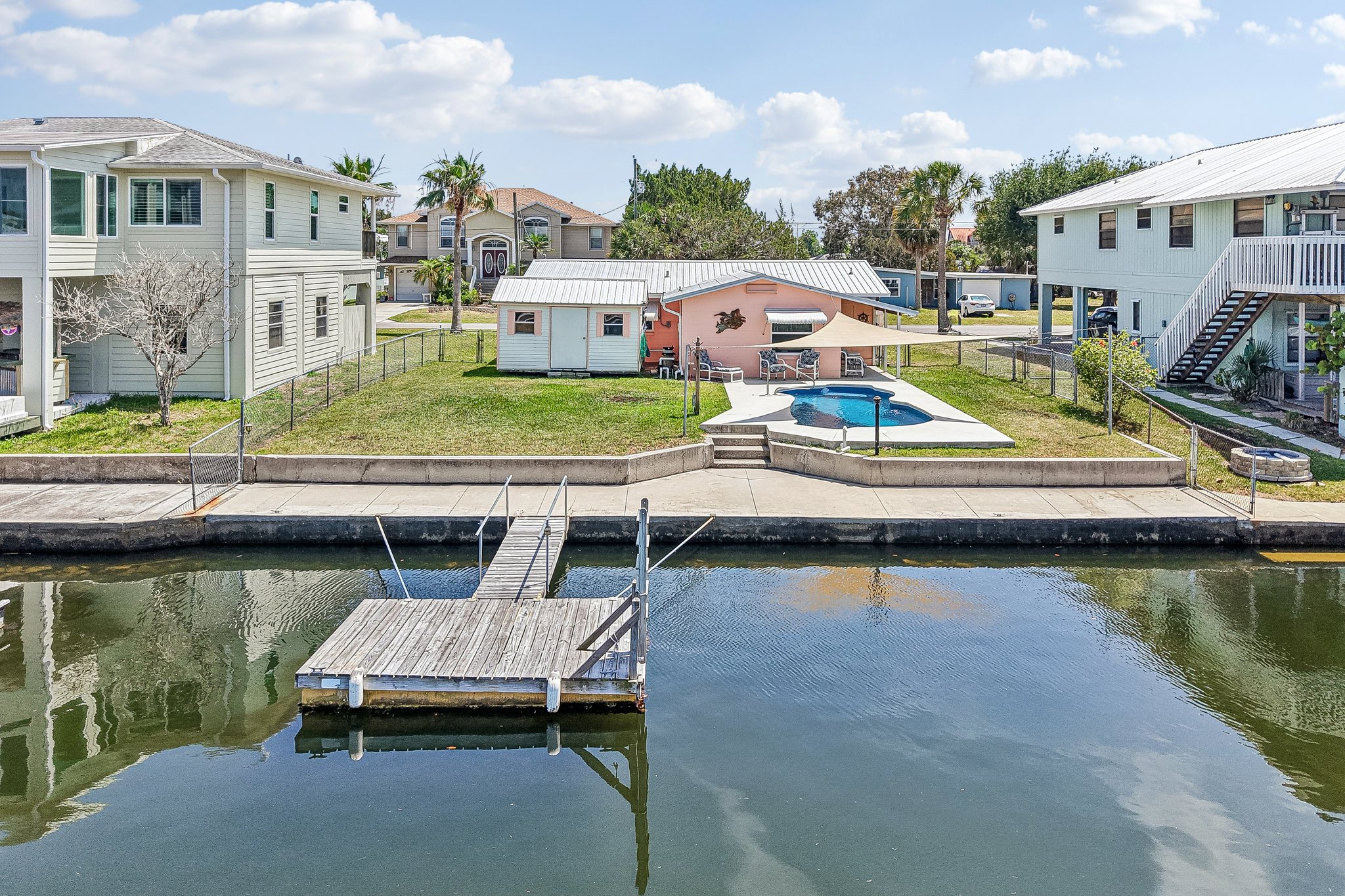 Minnow Creek Dr-S0905-055.jpg