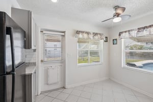 Minnow Creek Dr-S0905-012.jpg