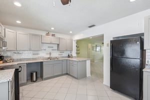 Minnow Creek Dr-S0905-014.jpg