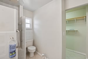 Minnow Creek Dr-S0905-024.jpg