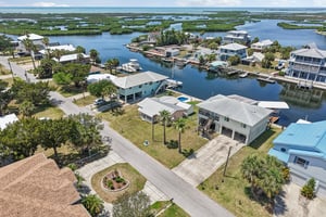Minnow Creek Dr-S0905-046.jpg