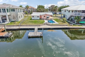 Minnow Creek Dr-S0905-058.jpg