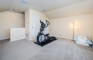 Upstairs Loft 1B