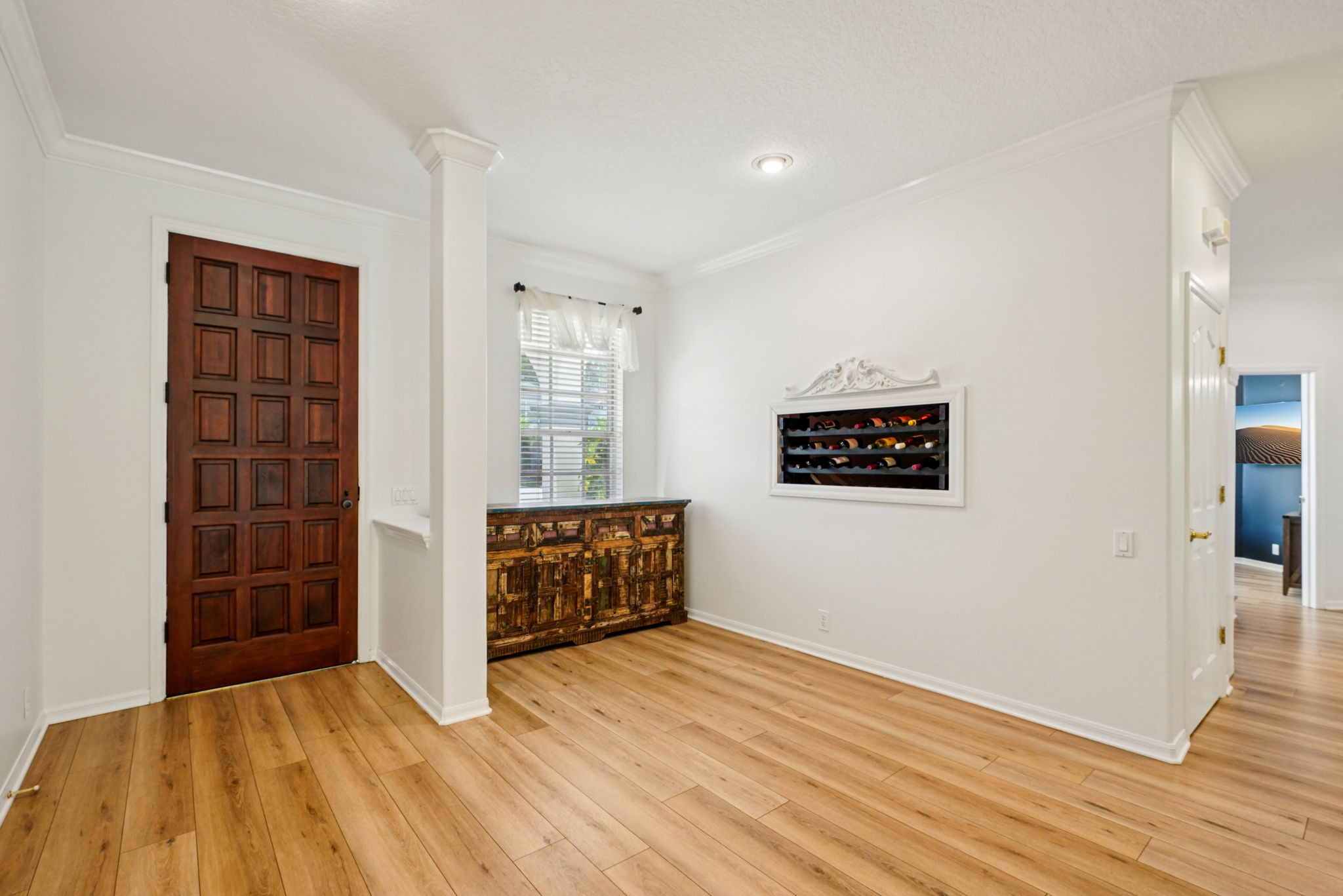 W Lawn Ave-S1111-007