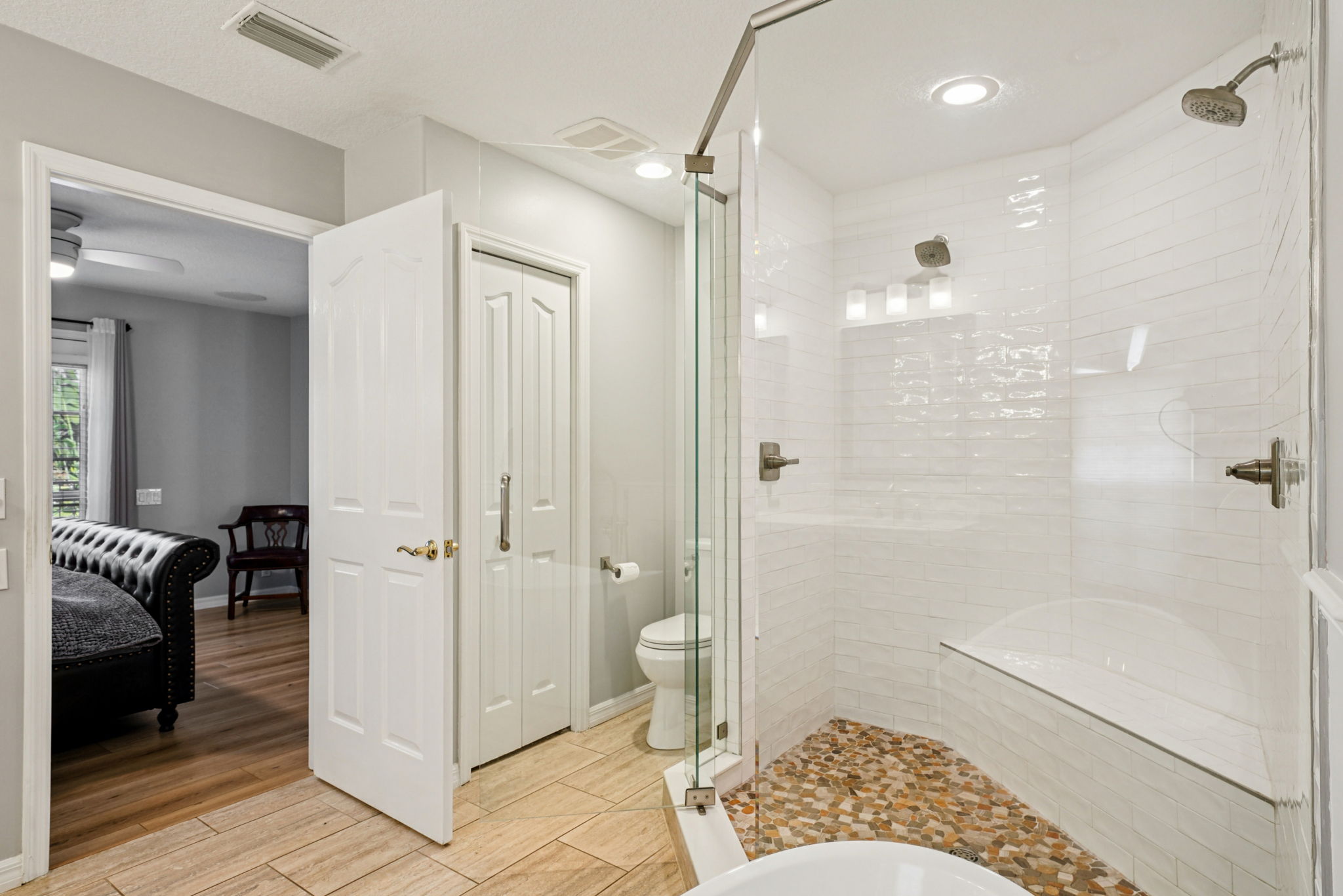 W Lawn Ave-S1111-069