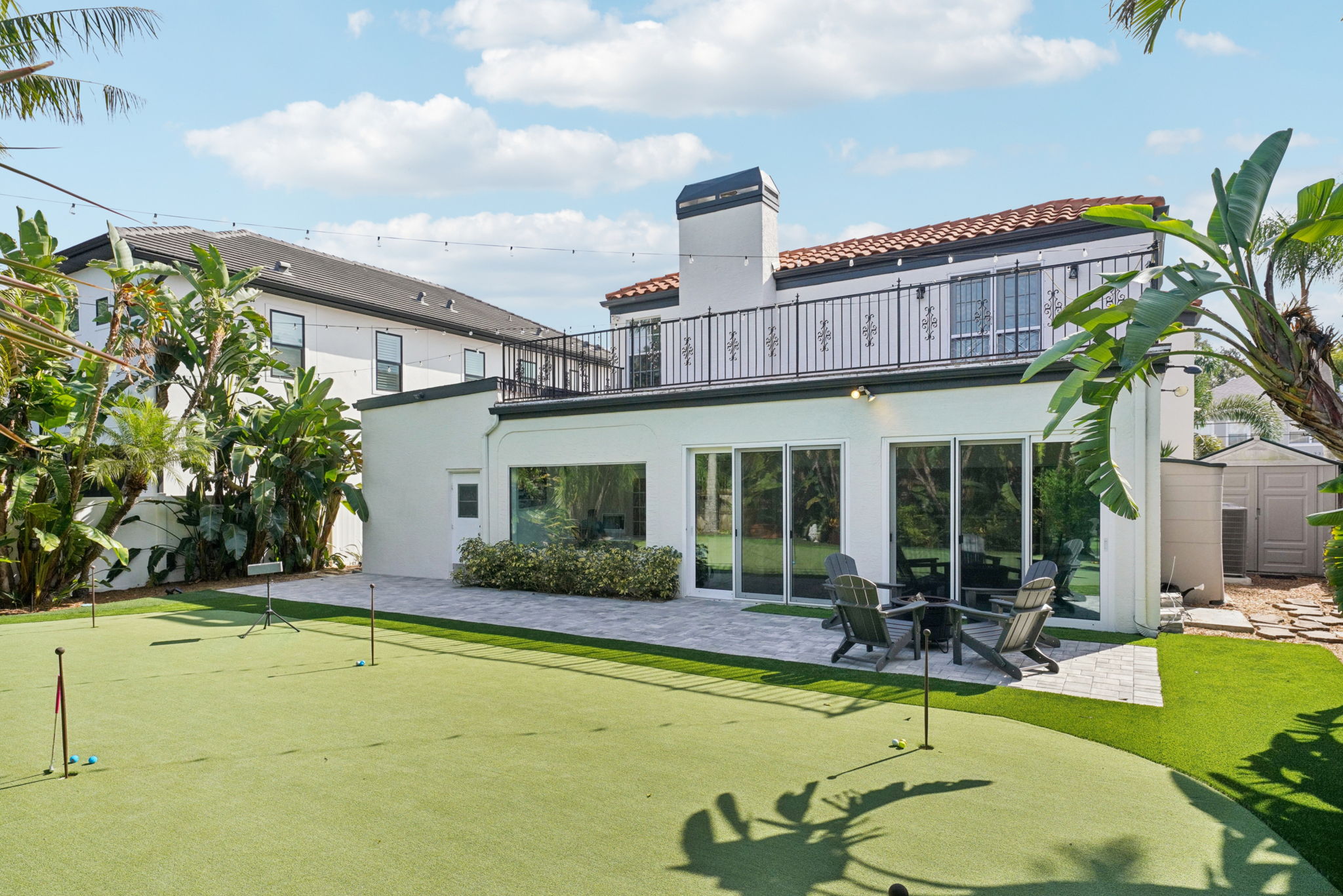 W Lawn Ave-S1111-093