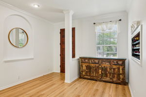 W Lawn Ave-S1111-009