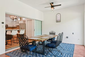 W Lawn Ave-S1111-023