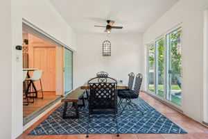 W Lawn Ave-S1111-027