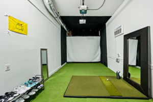 W Lawn Ave-S1111-057