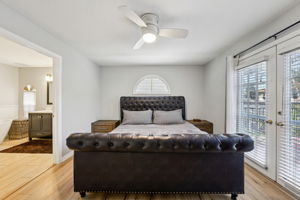 W Lawn Ave-S1111-060