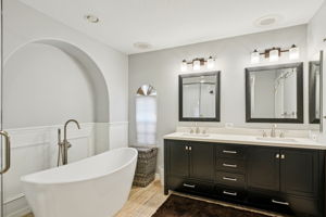 W Lawn Ave-S1111-065