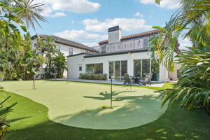 W Lawn Ave-S1111-094