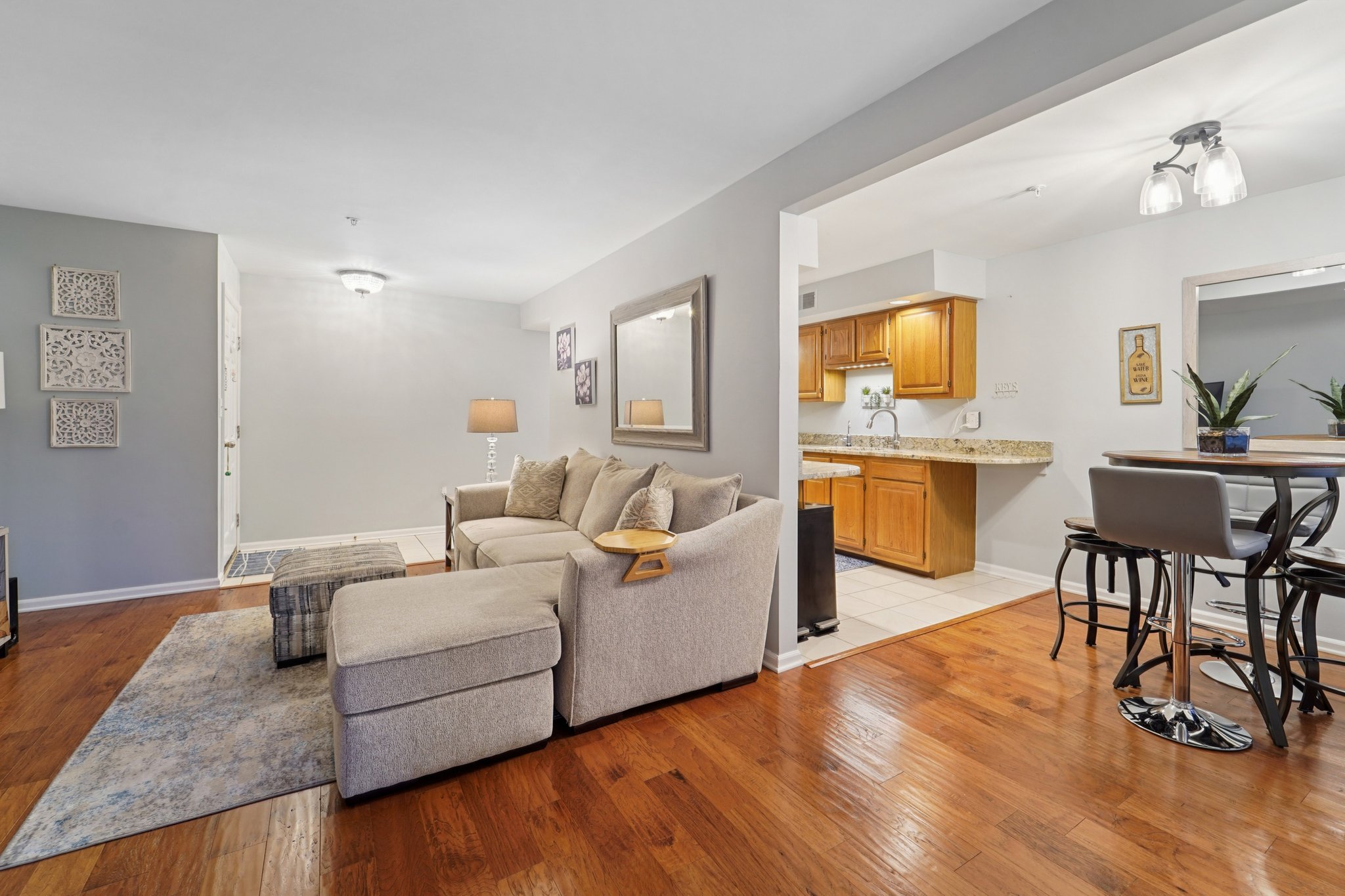 Whittier Ct-S0312-011.jpg